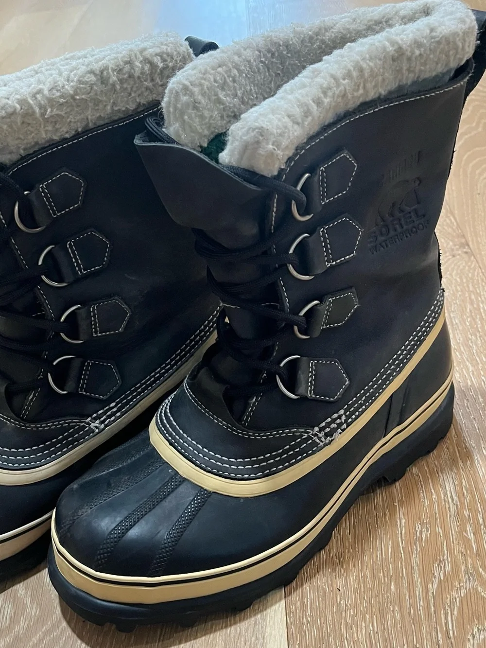 Sorel Caribou Men's Waterproof Winter Snow Boots Black Size 9 NL1005-012